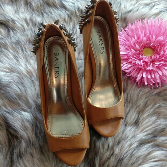 Bakers Spiked peep toe stiletto platform 6.5 - Picture 7 of 8